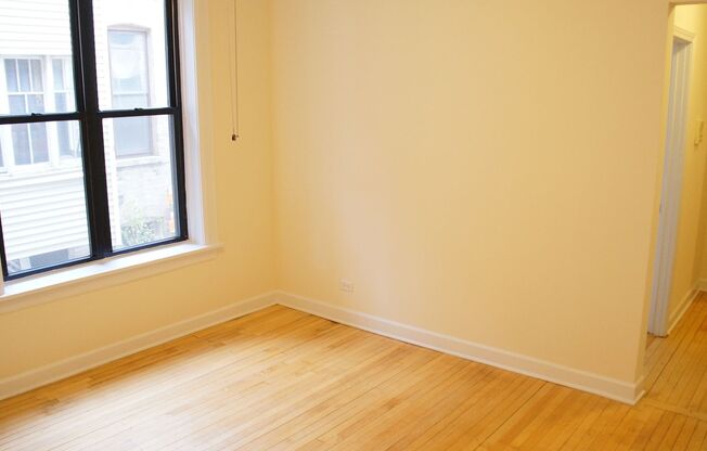 2 beds, 1 bath, 903 sqft, $2,595, Unit 2134-1R