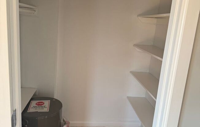 Studio, 1 bath, 480 sqft, $1,150, Unit Unit #22