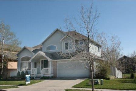 Spacious 5BR/3.5BA Boulder House - Available August 8