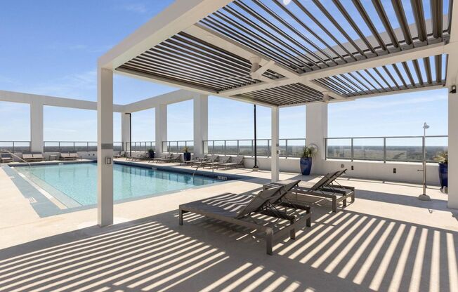 Large Corner Unit at STAR TOWER!