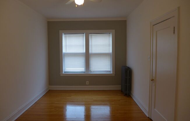 2 beds, 1 bath, 1,000 sqft, $1,850, Unit 305