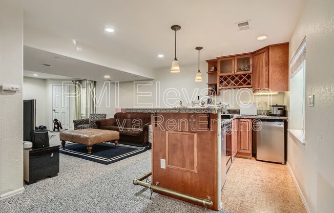 9805 CYPRESS PT CIR