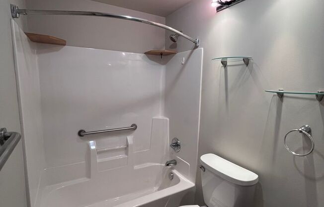 2 beds, 2 baths, 1,257 sqft, $1,111, Unit 629