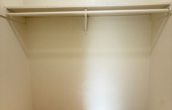 2 beds, 1 bath, 924 sqft, $1,699, Unit OPA-131