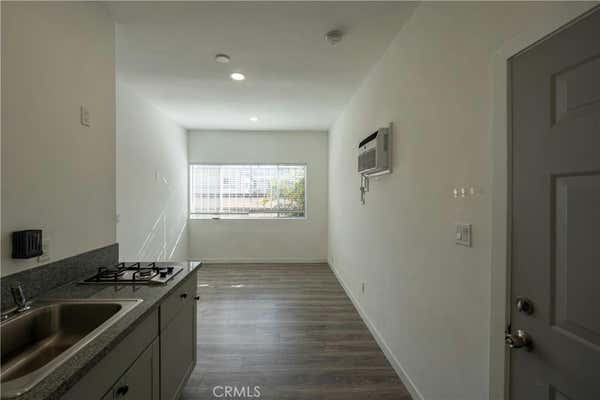 Studio, 1 bath, 200 sqft, $1,300, Unit 3/4