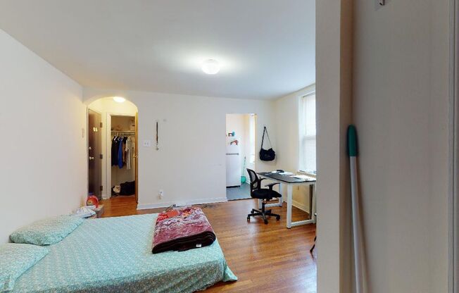 Studio, 1 bath, 295 sqft, $870, Unit A408