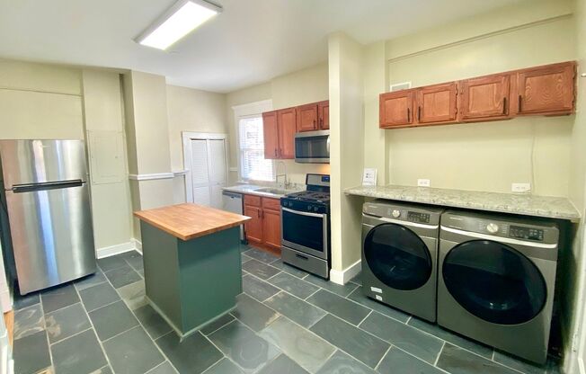 2 beds, 2 baths, 1,200 sqft, $2,675, Unit Apt. 1
