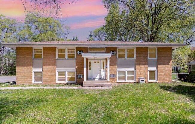 1911 103rd Ave NW