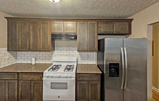 3 beds, 1 bath, $1,400