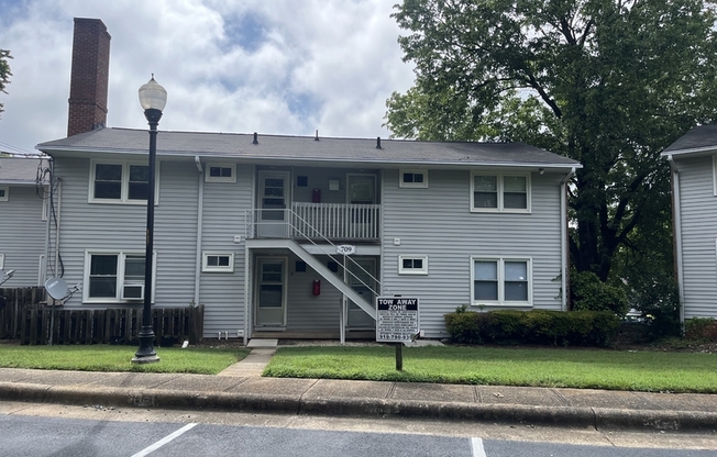 709 Daniels St Apt C