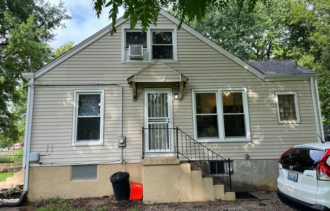 3 beds, 1 bath, $1,500