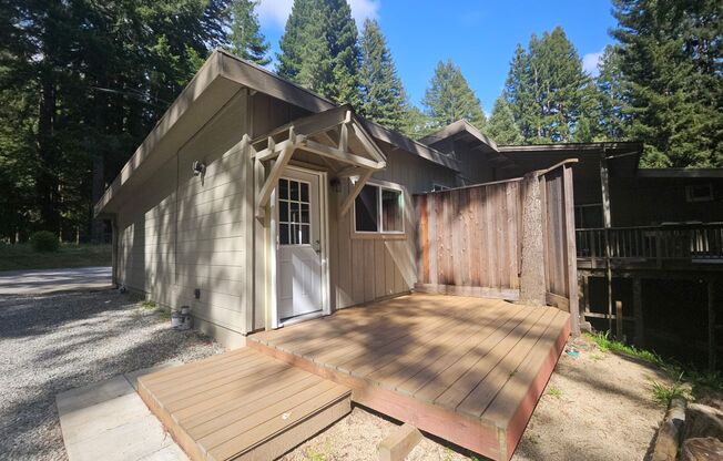 Beautiful, Serene Studio Nestled Among the Redwoods.