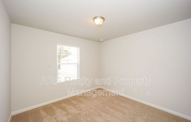 17 CAMELLIA DR