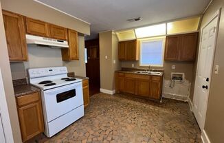 3 beds, 1 bath, $1,349