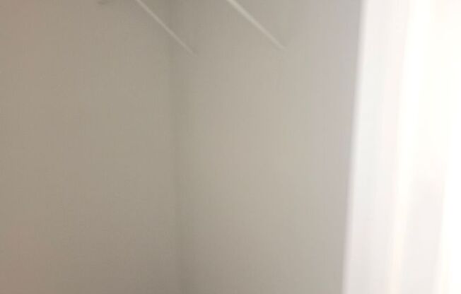 1 bed, 1 bath, 709 sqft, $850, Unit PG 0924