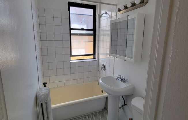 Studio, 1 bath, $1,150, Unit 511
