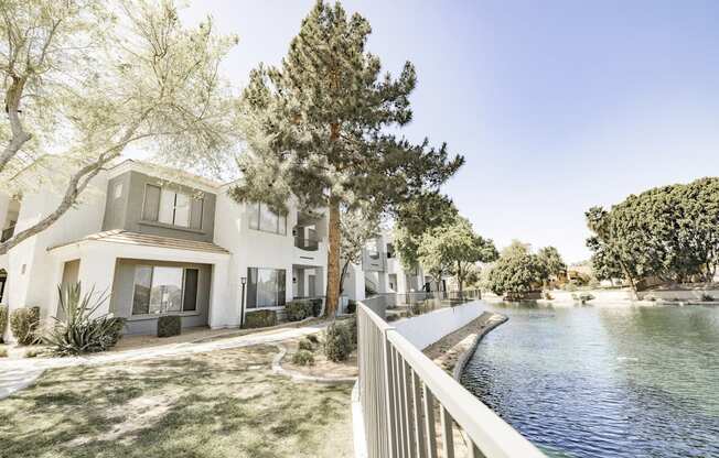 Lakeside apartments at Haven at Arrowhead Apartments in Glendale Arizona