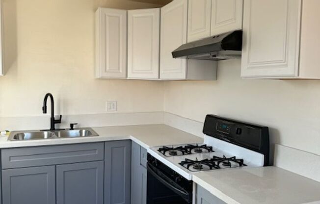 1 bed, 1 bath, 600 sqft, $1,895, Unit D