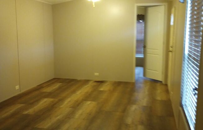2 beds, 1 bath, 624 sqft, $795, Unit 746