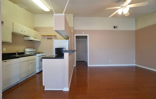 618 W 51 ST