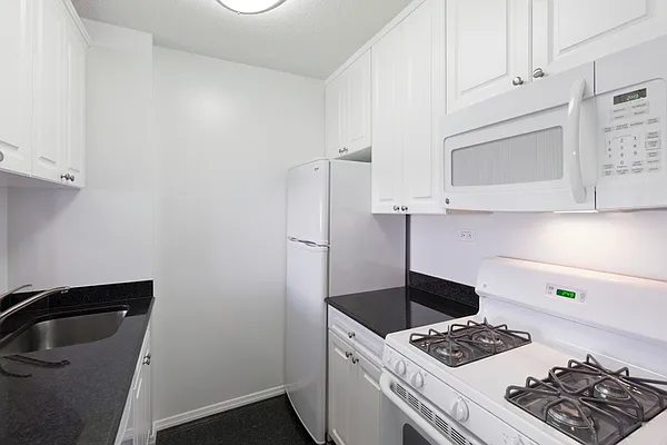 Studio, 1 bath, $5,730, Unit A30C