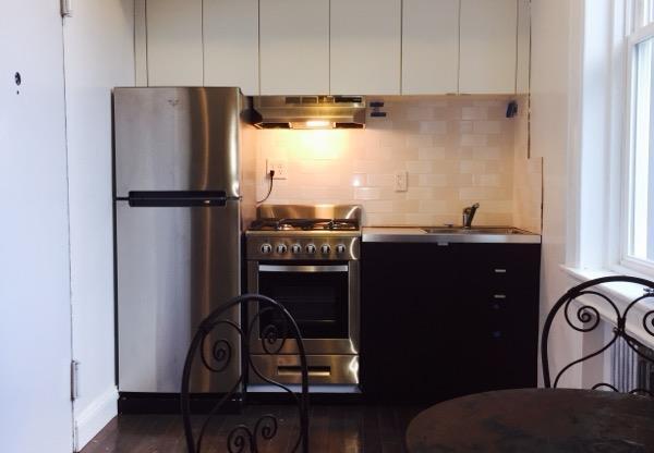 1 bed, 1 bath, $2,300, Unit 16