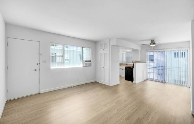 744 S.Windsor Blvd. - just south of Wilshire Blvd.