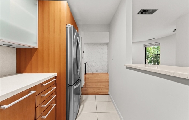 2 beds, 1.5 baths, 1,024 sqft, $4,600, Unit 102
