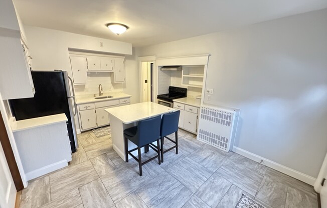 214 COMMONWEALTH AVE