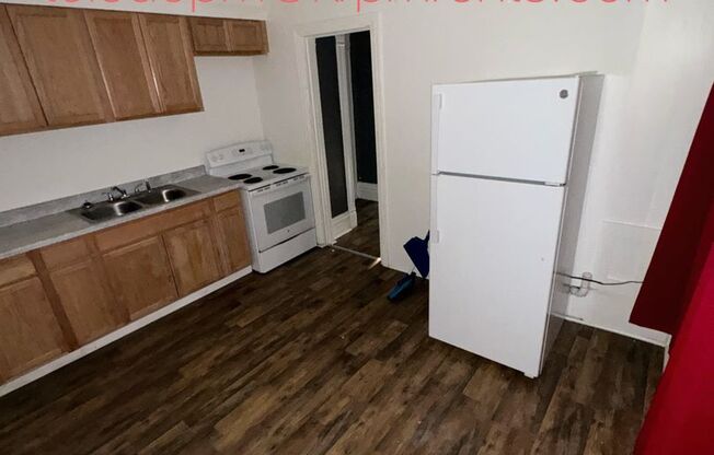 1 bed, 1 bath, 800 sqft, $700, Unit 318 Wasaon St