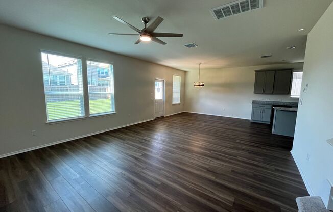 Beautiful Brand New Three Bedroom in Buda (Sunfield Neighborhood)