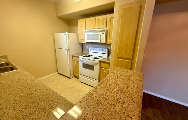 CHARMING 1 BEDROOM 1 BATHROOM UNIT FOR RENT