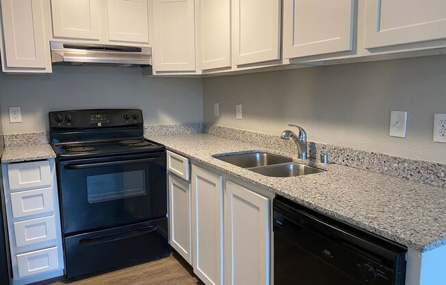 3 beds, 2 baths, 643 sqft, $2,450, Unit A103