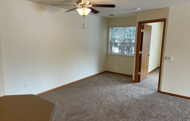 2 beds, 2 baths, 1,223 sqft, $1,675, Unit 931-100
