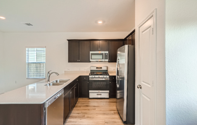 2712 SHIMSHAM DR