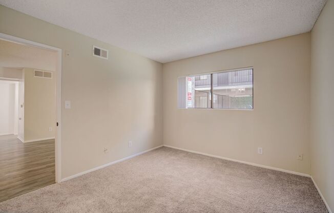 2 beds, 2 baths, 900 sqft, $2,098, Unit 102