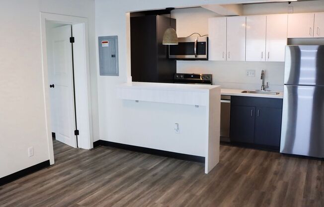 1 bed, 1 bath, 579 sqft, $815, Unit 105