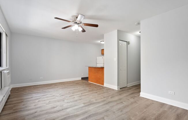 Studio, 1 bath, 336 sqft, $1,475, Unit 305