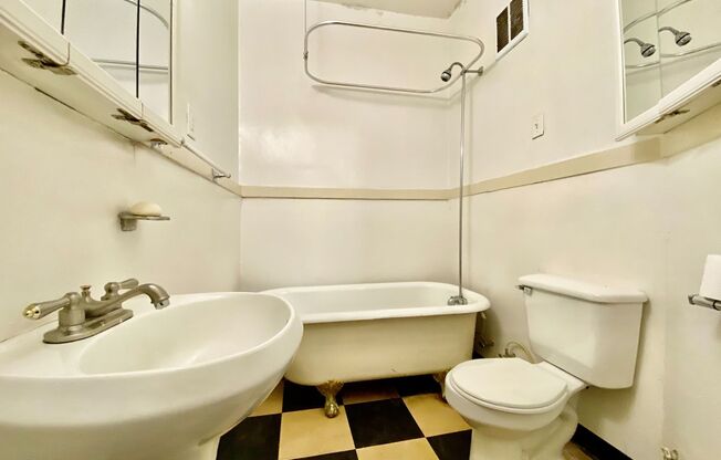 1 bed, 1 bath, 575 sqft, $1,395, Unit B1