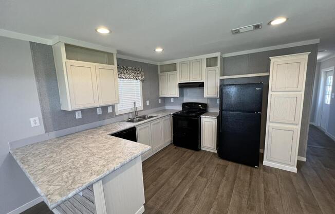 1296 COUNTRY LN