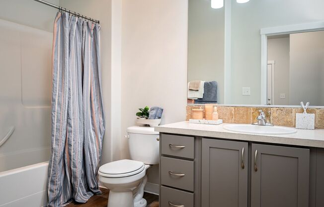 2 beds, 2 baths, 825 sqft, $1,599, Unit 2-07A