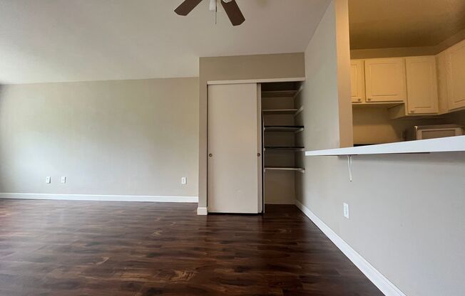 1 bed, 1 bath, $1,095, Unit 317