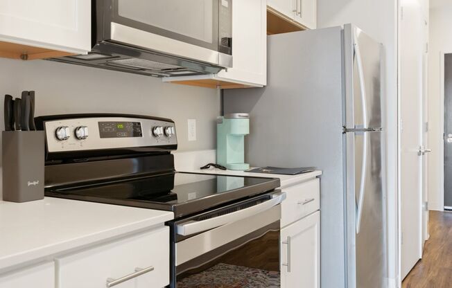 1 bed, 1 bath, 627 sqft, $1,400, Unit #322