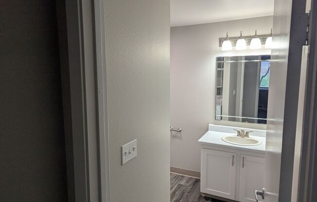 1 bed, 1 bath, 677 sqft, $1,640, Unit J204