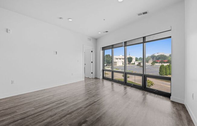 2 beds, 1 bath, 856 sqft, $1,695, Unit 201