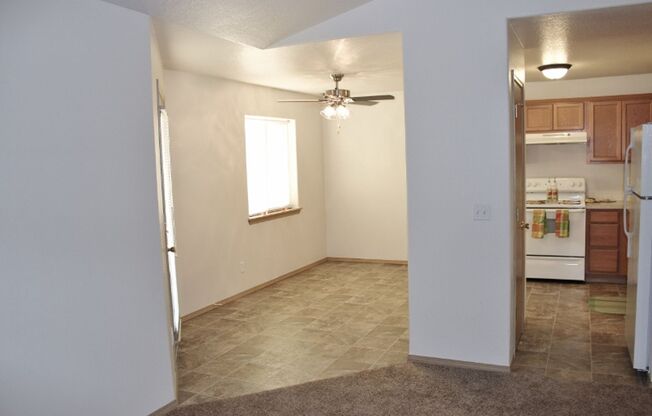 2 beds, 2 baths, 981 sqft, $1,649, Unit 304