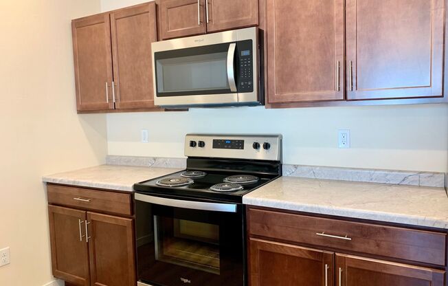 3 beds, 2 baths, 1,244 sqft, $1,880, Unit SH 1130-106