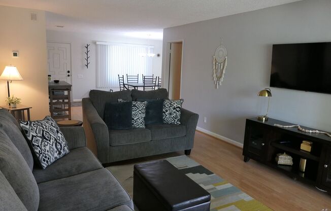 2 beds, 2 baths, $2,595, Unit # 63