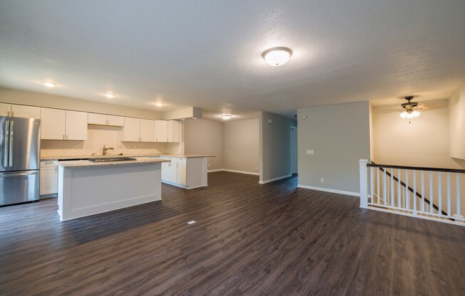 5590-5592 Timber Lane Shorewood MN