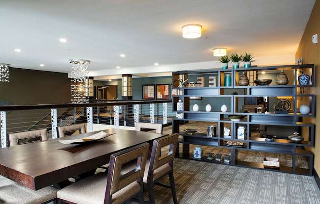 Mezzanine Lounge & Meeting Space